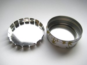 画像3: budbomb社製スタッシュ缶ピルケース【ハシシ/チョコ/チャラス柄】