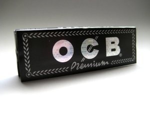画像1: OCB BLACK PREMIUM レギュラーサイズペーパー巻紙