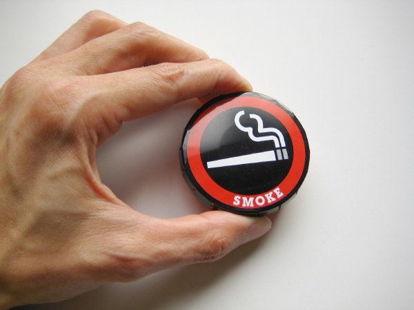 画像6: budbomb社製スタッシュ缶ピルケース【ジョイントたばこSMOKE柄】 (6)