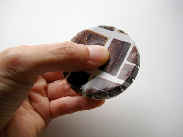 画像5: budbomb社製スタッシュ缶ピルケース【ハシシ/チョコ/チャラス柄】 (5)